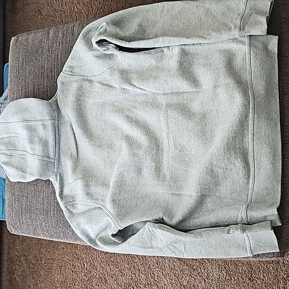 NWOT Light Grey Nike Hoodie/Pullover Sweatshirt, Size Small - Picture 9 of 9
